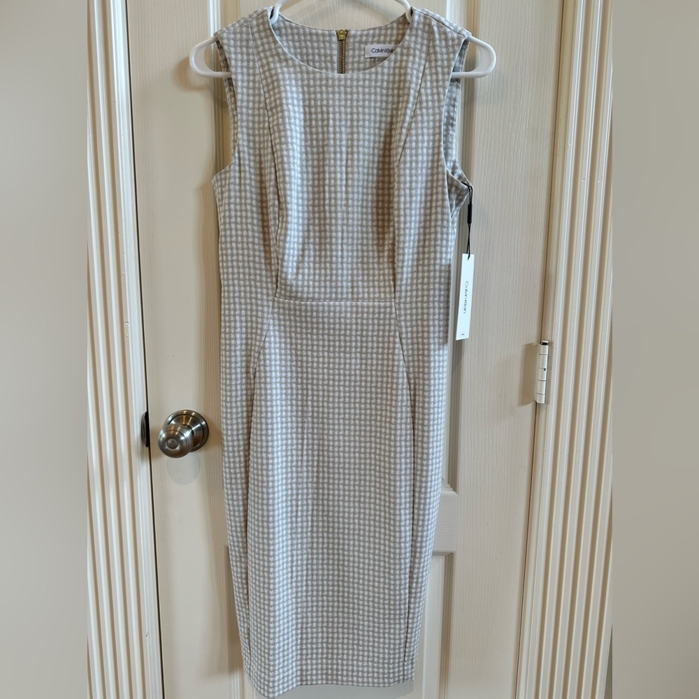NWT Calvin Klein Sz 6 Tan/Cream and White Checkered Pattern Sheath Dress